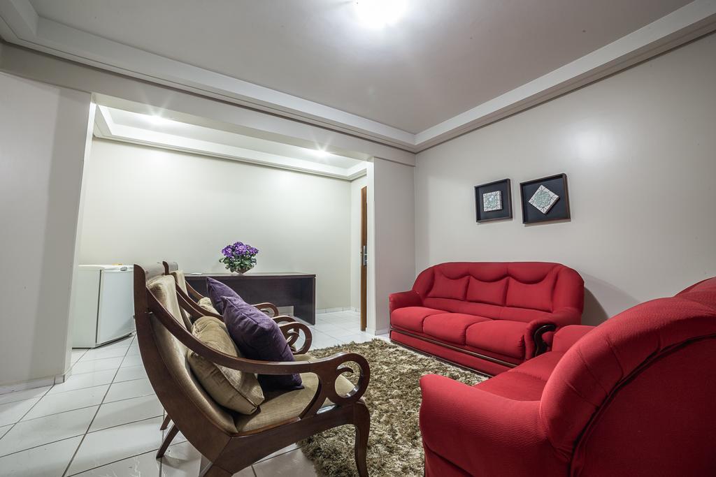Piloes Palace Hotel Mineiros Kültér fotó