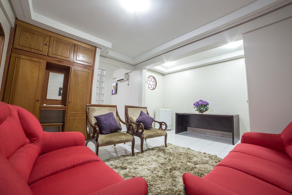Piloes Palace Hotel Mineiros Kültér fotó
