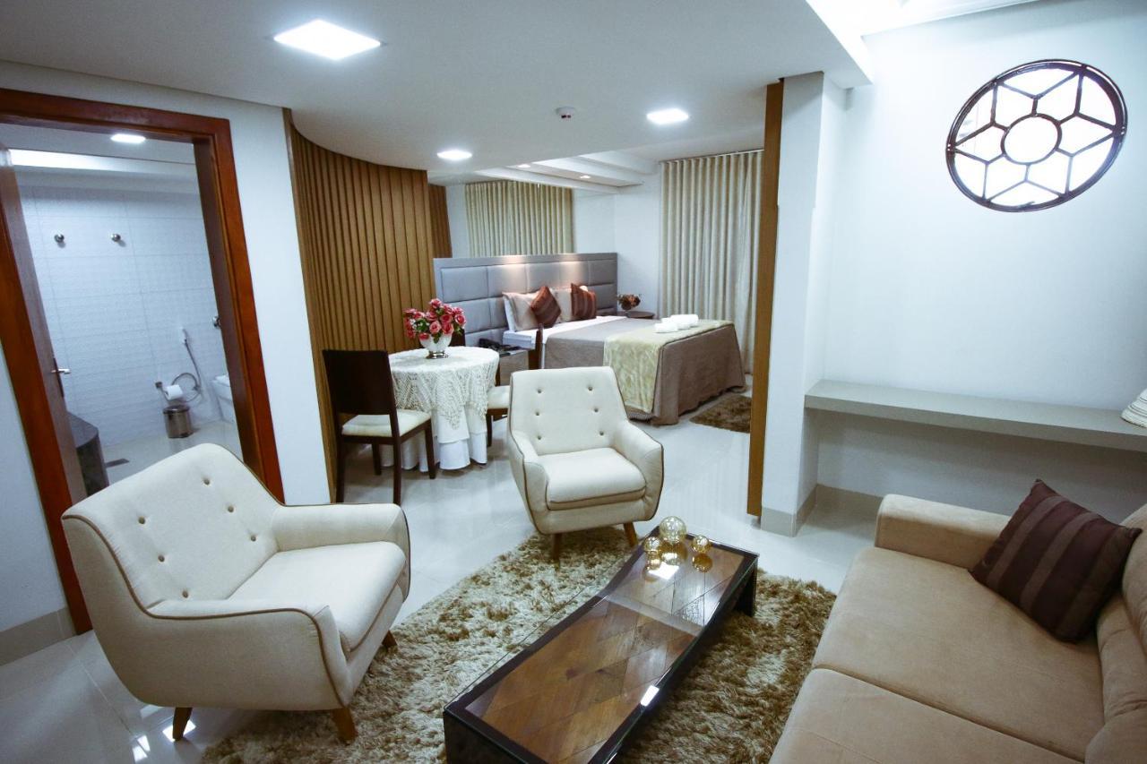 Piloes Palace Hotel Mineiros Kültér fotó